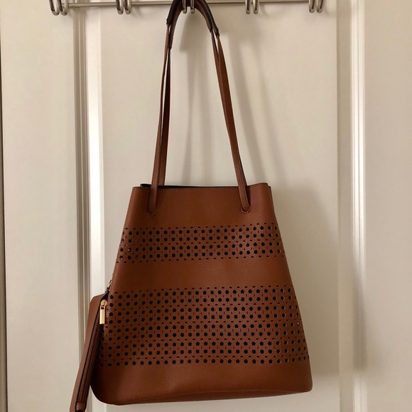 Target Handbags - 💰 4/$20 Target brown tote bag